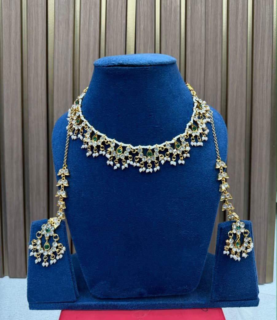Beautiful kundan necklace with earrings and attached ear chain image 2