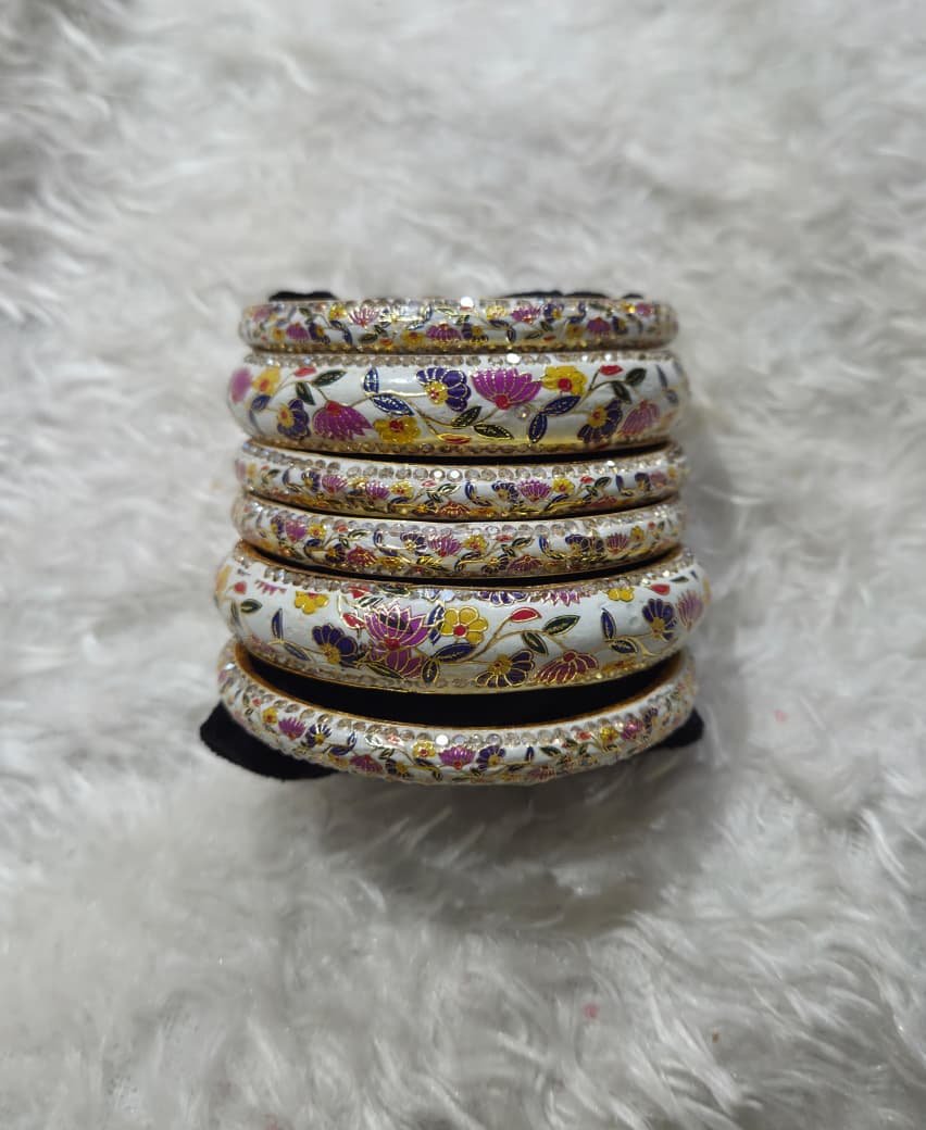 Rajwadi Bangles Set image 4